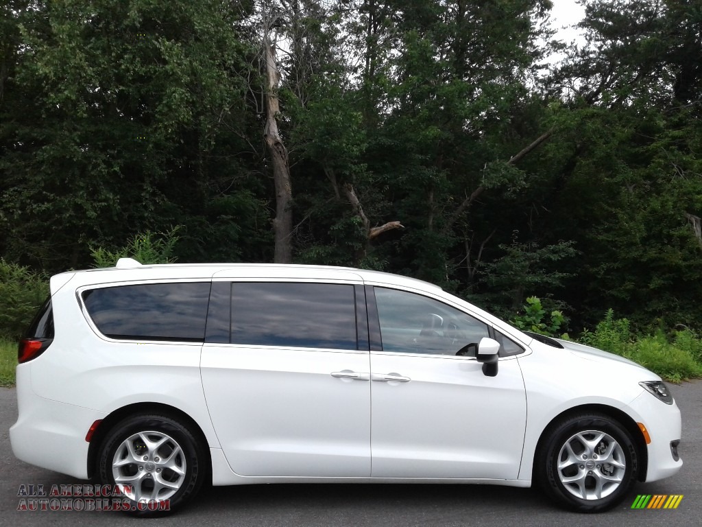 2017 Pacifica Touring L - Bright White / Cognac/Alloy/Toffee photo #6