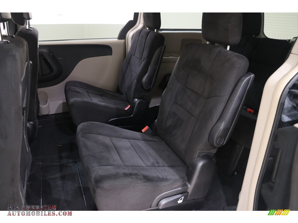 2011 Town & Country Touring - Dark Charcoal Pearl / Black/Light Graystone photo #17