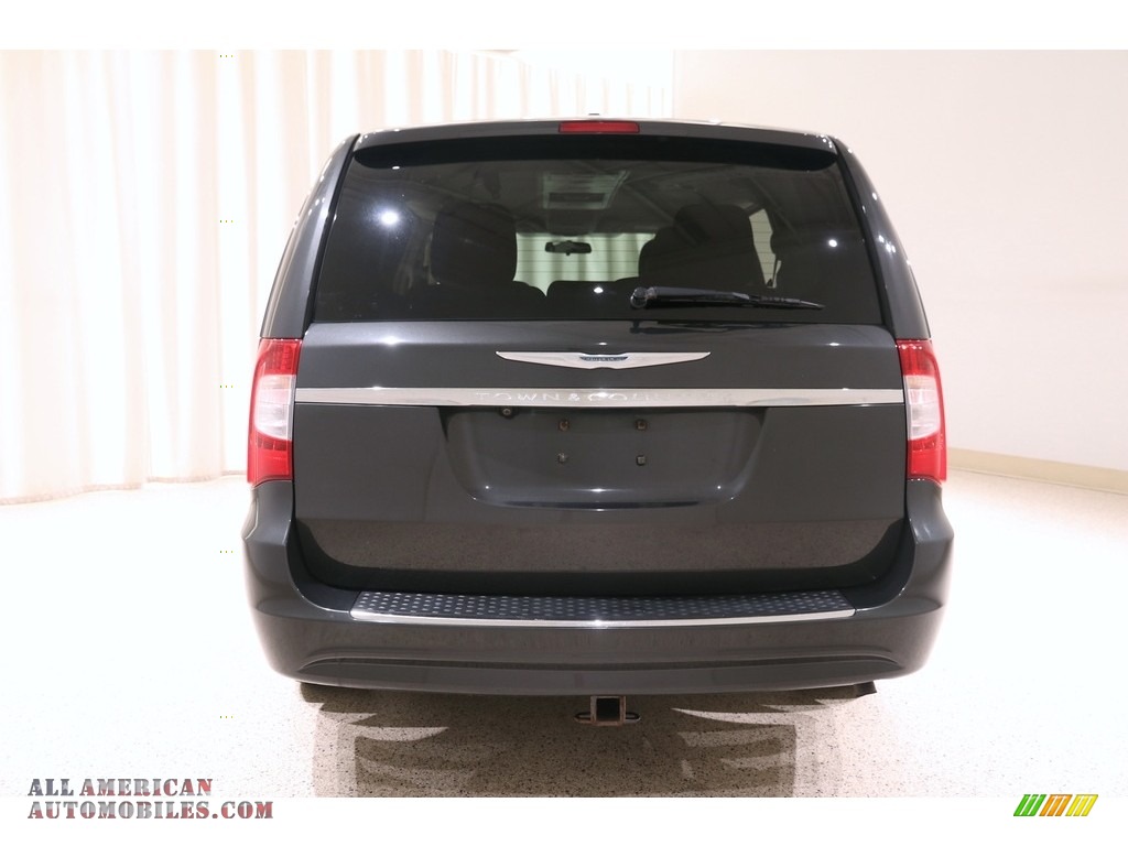 2011 Town & Country Touring - Dark Charcoal Pearl / Black/Light Graystone photo #19