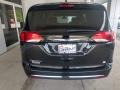 Chrysler Pacifica Touring L Brilliant Black Crystal Pearl photo #5
