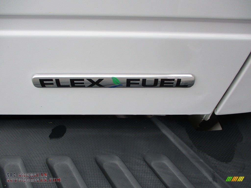 2015 F250 Super Duty XL Super Cab - Oxford White / Steel photo #30