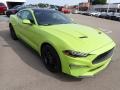 Ford Mustang EcoBoost Fastback Grabber Lime photo #3