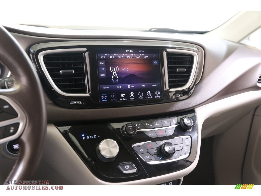 2018 Pacifica Touring L - Bright White / Cognac/Alloy/Toffee photo #9