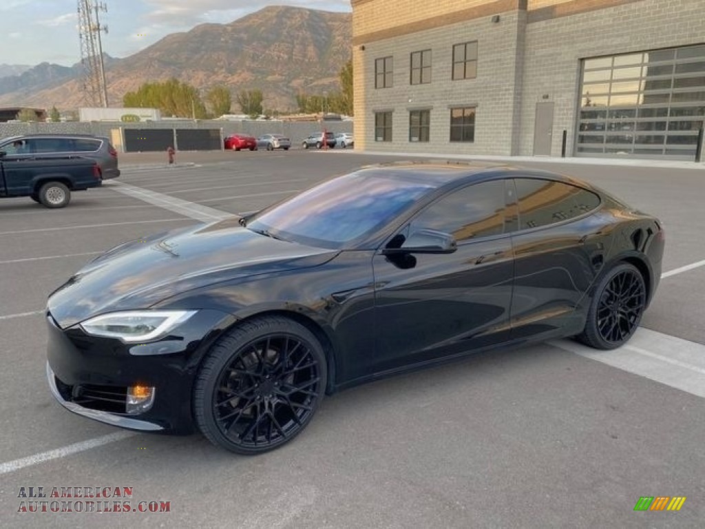 Solid Black / Black Tesla Model S 100D