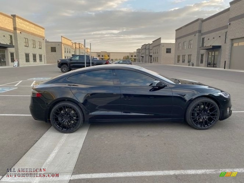 2019 Model S 100D - Solid Black / Black photo #9