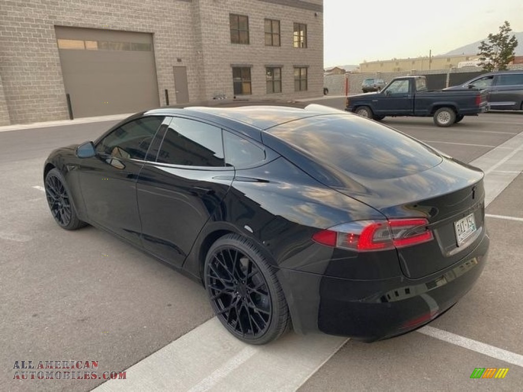 2019 Model S 100D - Solid Black / Black photo #12