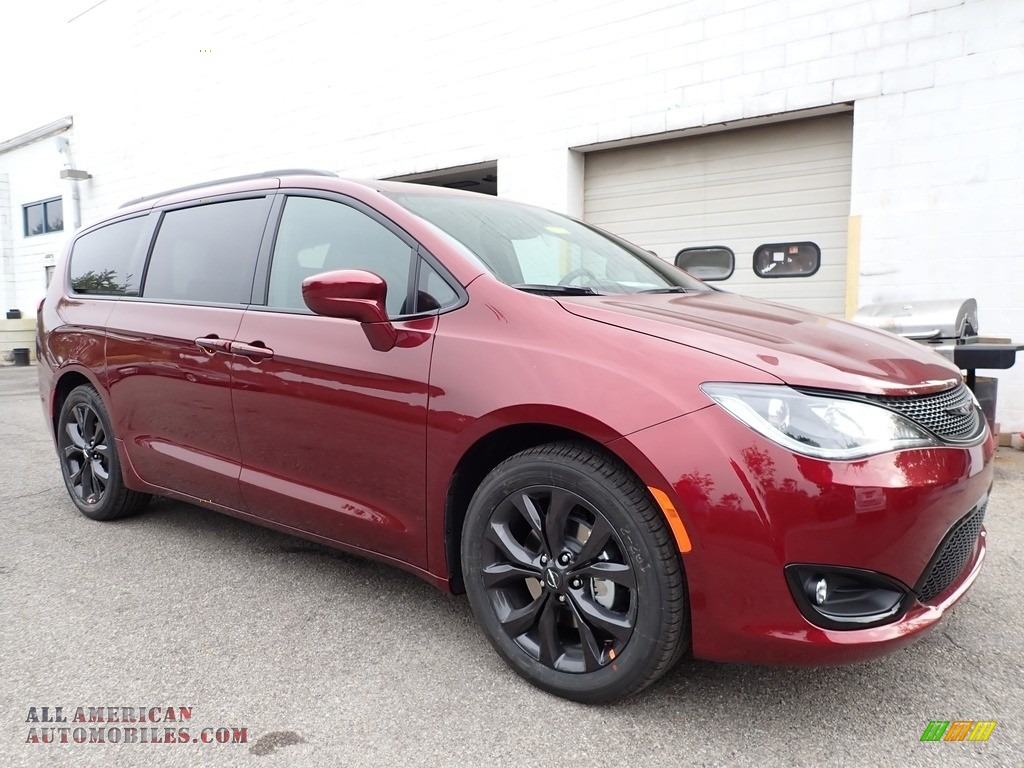 2020 Pacifica Touring L - Velvet Red Pearl / Black photo #3