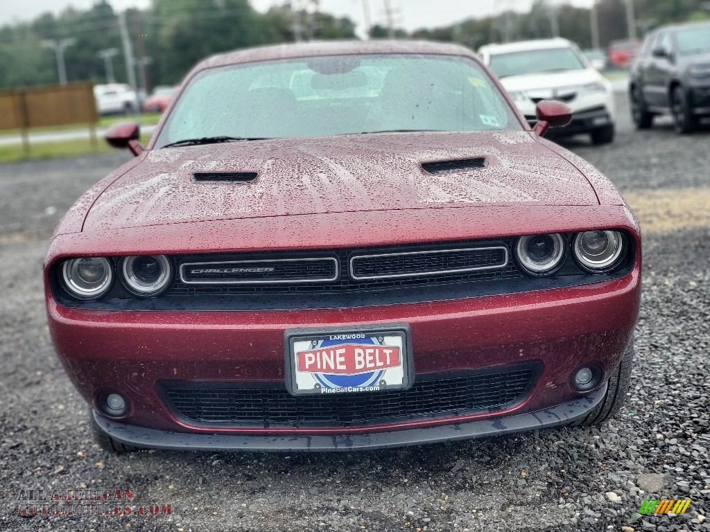 2019 Challenger SXT AWD - Octane Red Pearl / Black photo #2