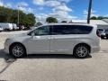 Chrysler Pacifica Limited Luxury White Pearl photo #9