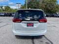 Chrysler Pacifica Limited Luxury White Pearl photo #11