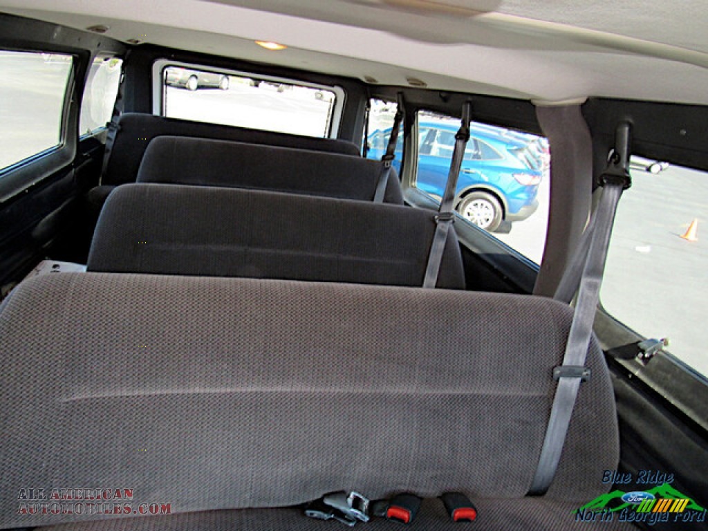 2002 Ram Van 3500 Passenger - Bright White / Dark Slate Gray photo #16