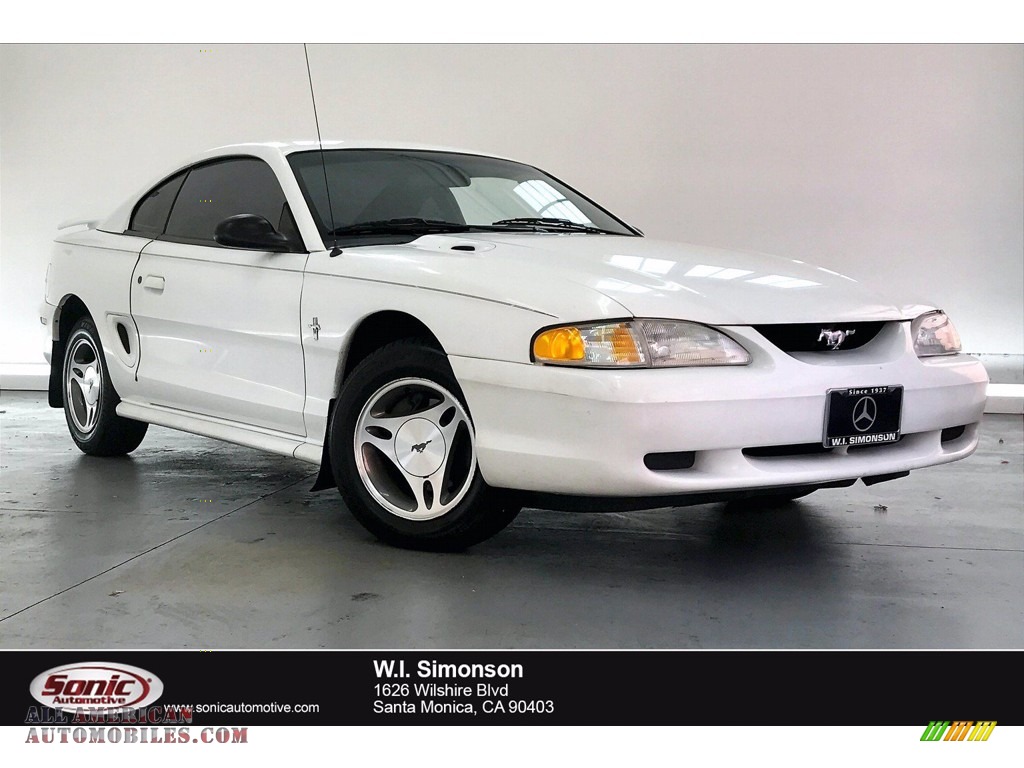 1998 Mustang V6 Coupe - Ultra White / Medium Graphite photo #1