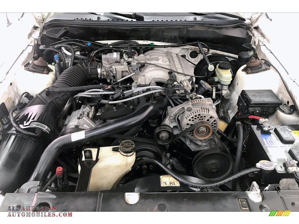 1998 Mustang V6 Coupe - Ultra White / Medium Graphite photo #9