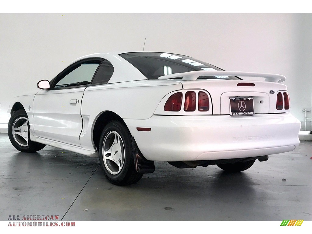 1998 Mustang V6 Coupe - Ultra White / Medium Graphite photo #10