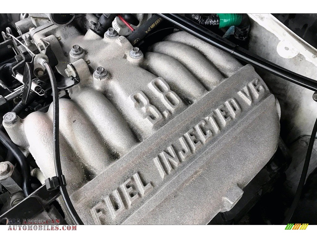 1998 Mustang V6 Coupe - Ultra White / Medium Graphite photo #30