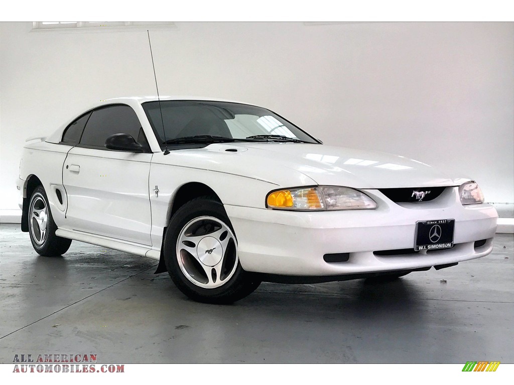 1998 Mustang V6 Coupe - Ultra White / Medium Graphite photo #32