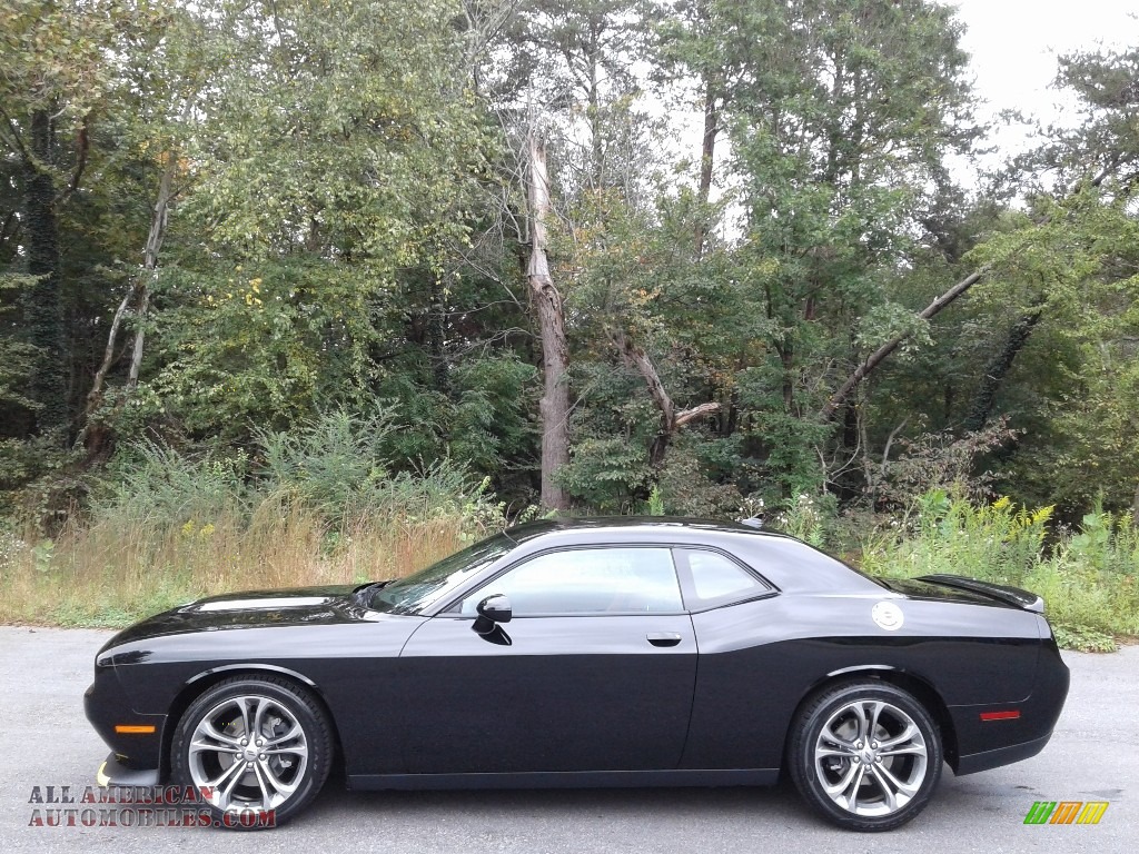 2020 Challenger GT - Pitch Black / Black/Ruby Red photo #1