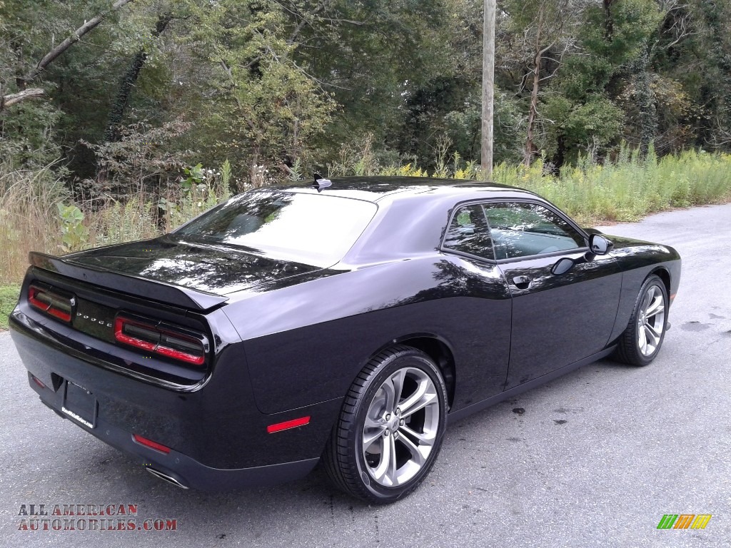 2020 Challenger GT - Pitch Black / Black/Ruby Red photo #6