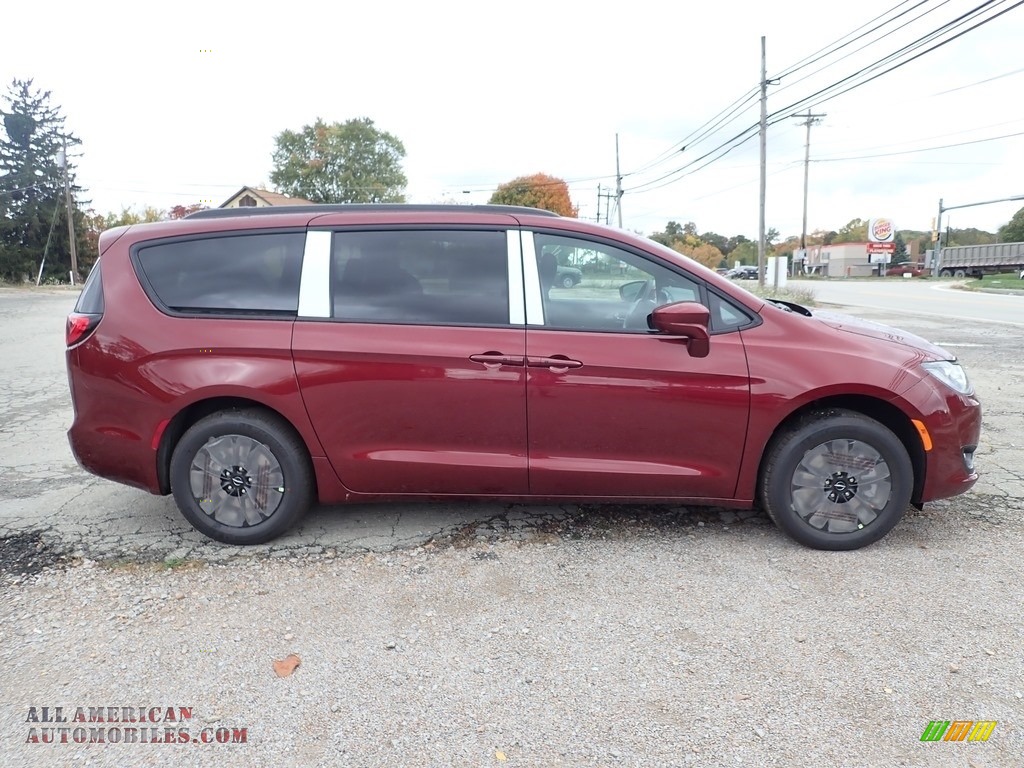 2020 Pacifica Launch Edition AWD - Velvet Red Pearl / Black photo #6