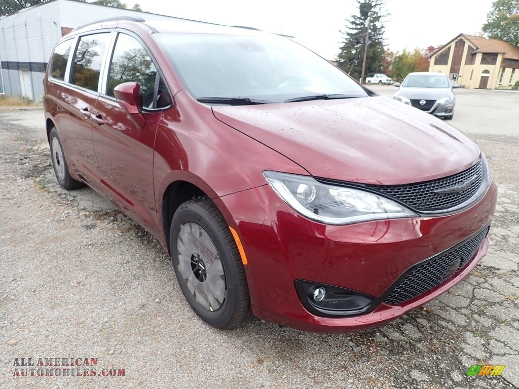 2020 Pacifica Launch Edition AWD - Velvet Red Pearl / Black photo #7