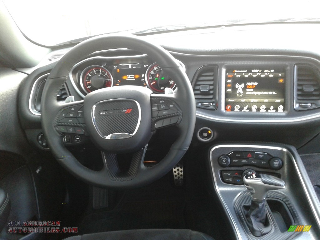 2017 Challenger GT AWD - Pitch Black / Black photo #16