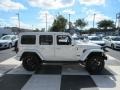Jeep Wrangler Unlimited Sahara 4x4 Bright White photo #3