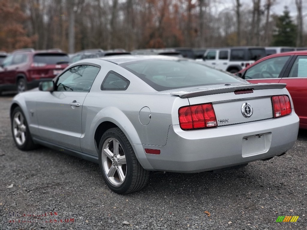 2009 Mustang V6 Coupe - Vapor Silver Metallic / Light Graphite photo #4