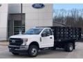 Ford F350 Super Duty XL Regular Cab 4x4 Chassis Stake Truck Oxford White photo #2