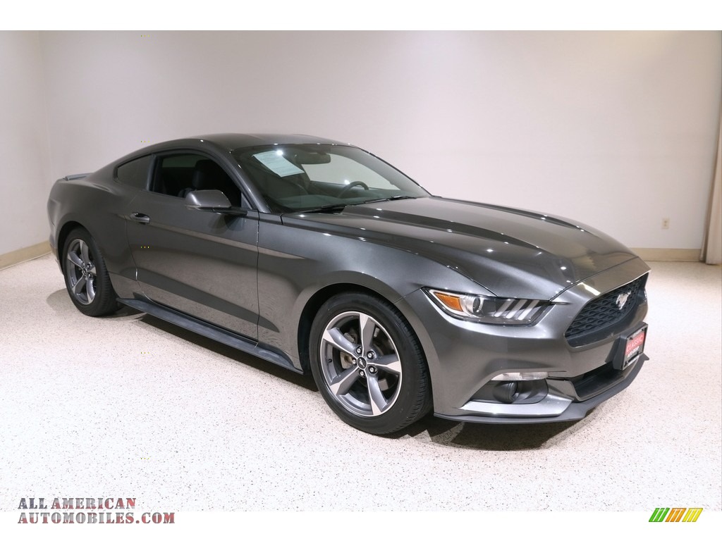 Magnetic Metallic / Ebony Ford Mustang V6 Coupe