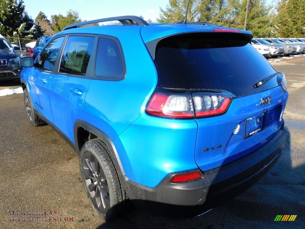 2021 Cherokee Latitude Lux 4x4 - Hydro Blue Pearl / Black photo #8