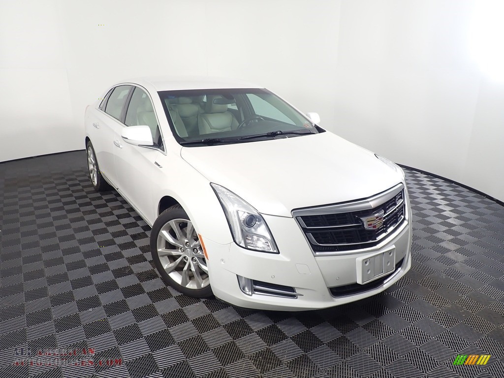 2017 XTS Luxury - Crystal White Tricoat / Shale w/Cocoa Accents photo #2
