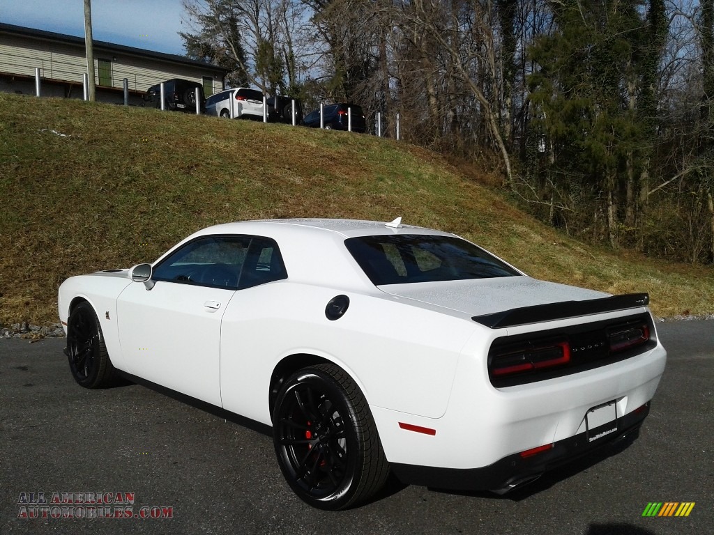 2021 Challenger R/T Scat Pack - White Knuckle / Black/Ruby Red photo #8
