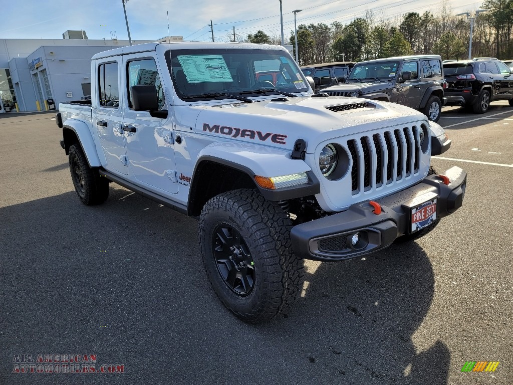 Bright White / Black/Steel Gray Jeep Gladiator Mojave 4x4