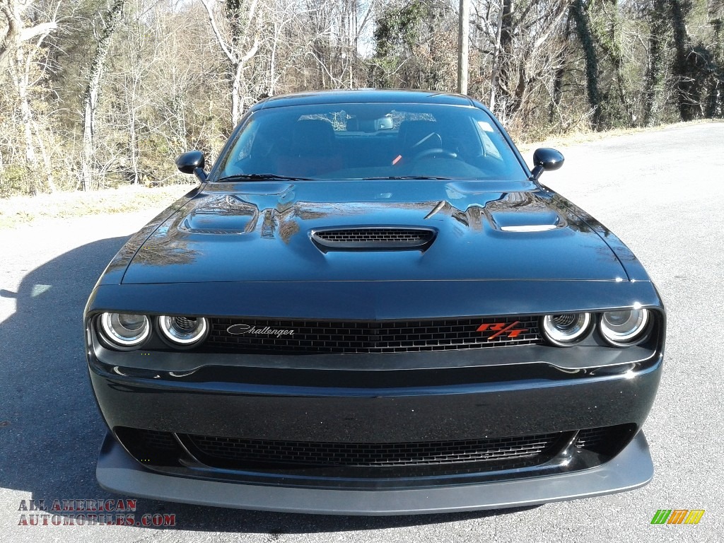2021 Challenger R/T Scat Pack Widebody - Pitch Black / Black/Ruby Red photo #3