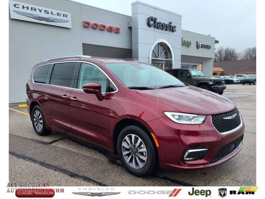 2021 Pacifica Touring L - Velvet Red Pearl / Black/Alloy photo #1
