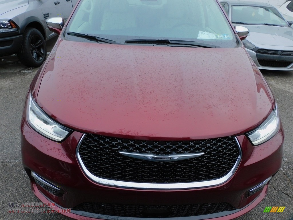 2021 Pacifica Limited AWD - Velvet Red Pearl / Black/Alloy photo #2