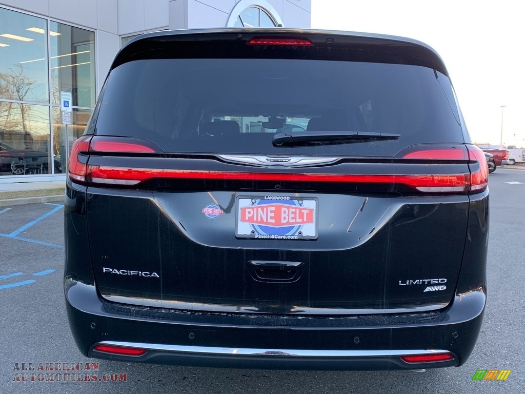 2021 Pacifica Limited AWD - Brilliant Black Crystal Pearl / Black/Alloy photo #7