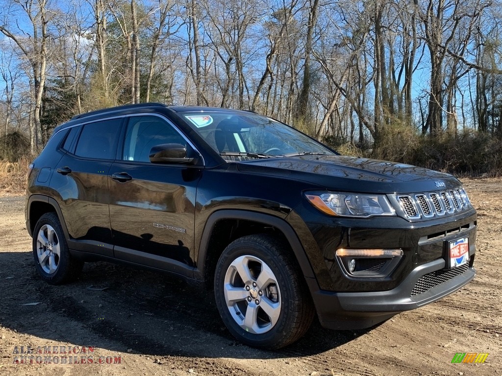 2021 Jeep Compass Latitude 4x4 in Diamond Black Crystal Pearl for sale 