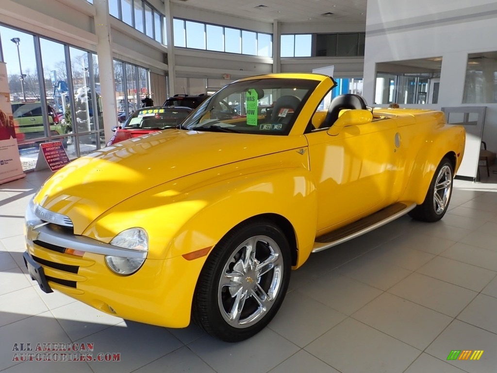 Slingshot Yellow / Ebony Chevrolet SSR 