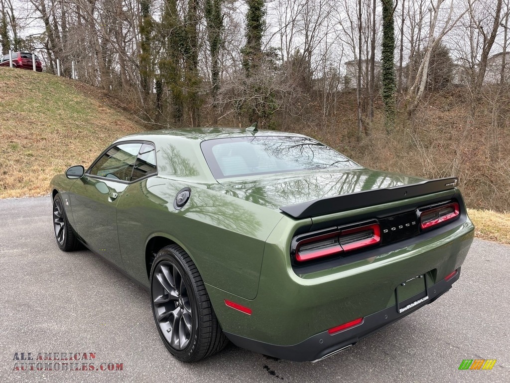 2021 Challenger R/T Scat Pack - F8 Green / Black photo #8