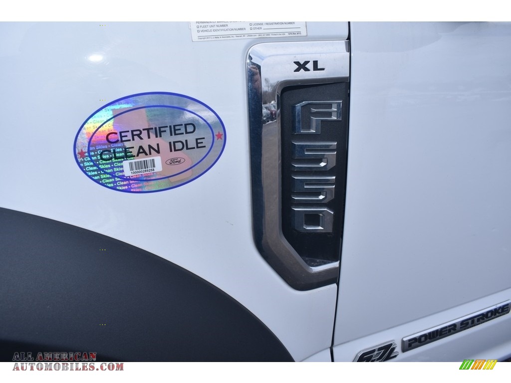 2019 F550 Super Duty XL Crew Cab 4x4 Stake Truck - White / Earth Gray photo #6