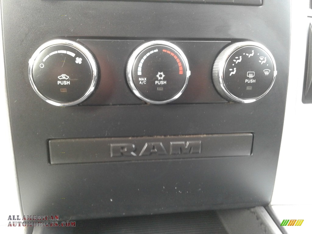 2012 Ram 3500 HD Big Horn Crew Cab 4x4 - Mineral Gray Pearl / Dark Slate/Medium Graystone photo #30