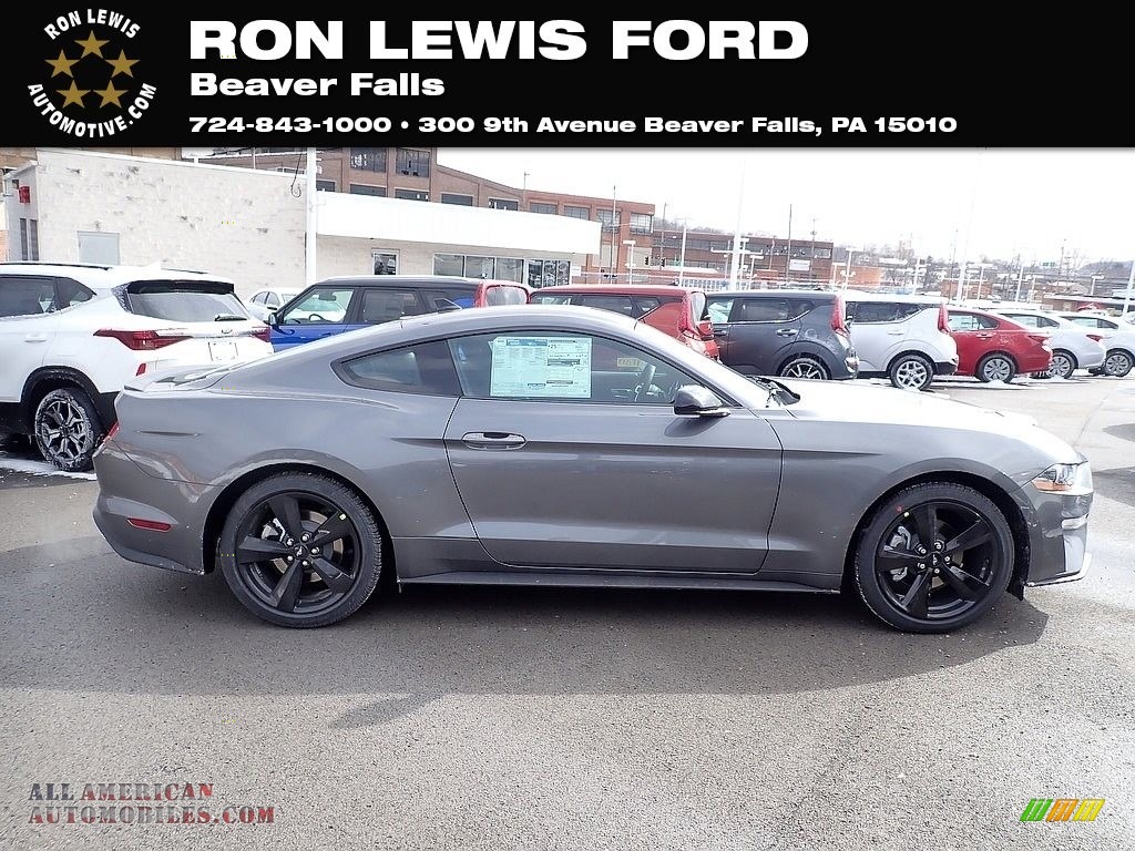 Carbonized Gray Metallic / Ebony Ford Mustang EcoBoost Fastback