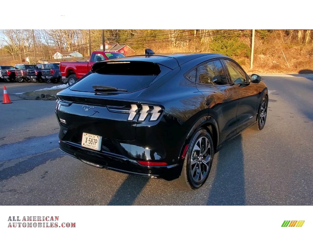 2021 Mustang Mach-E Premium eAWD - Shadow Black / Black Onyx photo #7