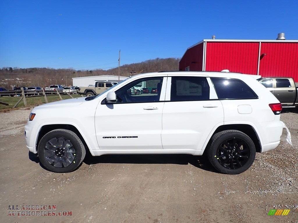 2021 Grand Cherokee Laredo 4x4 - Bright White / Black photo #2