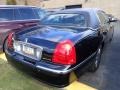 Lincoln Town Car Signature Limited Black photo #4