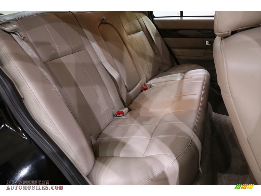 2011 Grand Marquis LS Ultimate Edition - Black / Light Camel photo #15