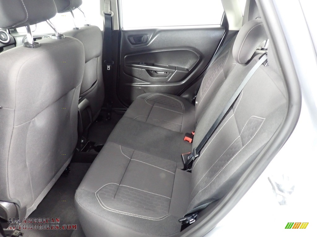 2018 Fiesta SE Hatchback - Ingot Silver / Charcoal Black photo #34