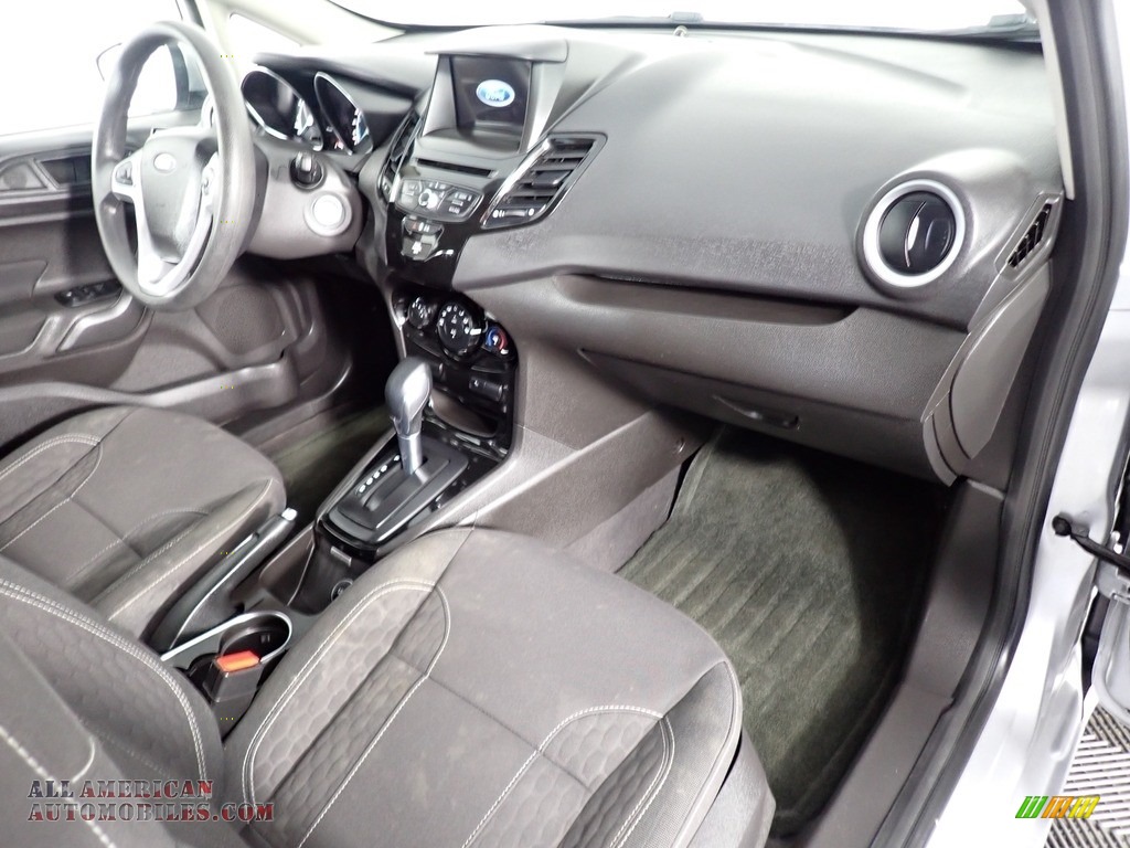 2018 Fiesta SE Hatchback - Ingot Silver / Charcoal Black photo #40