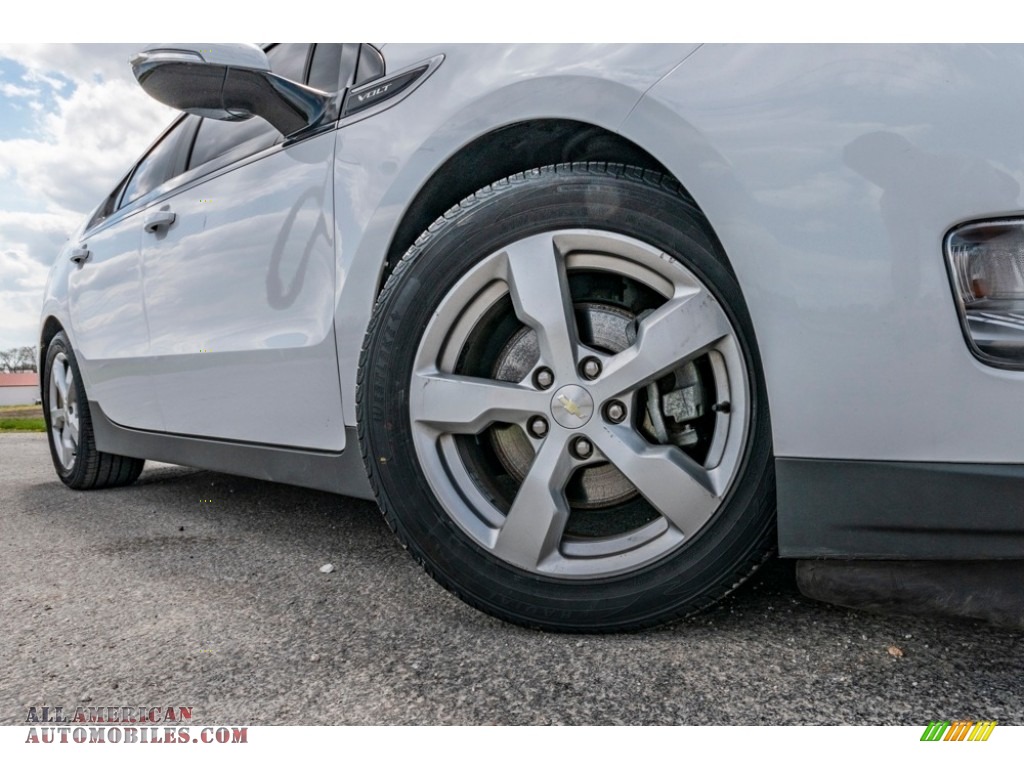 2012 Volt Hatchback - Summit White / Jet Black/Dark Accents photo #2